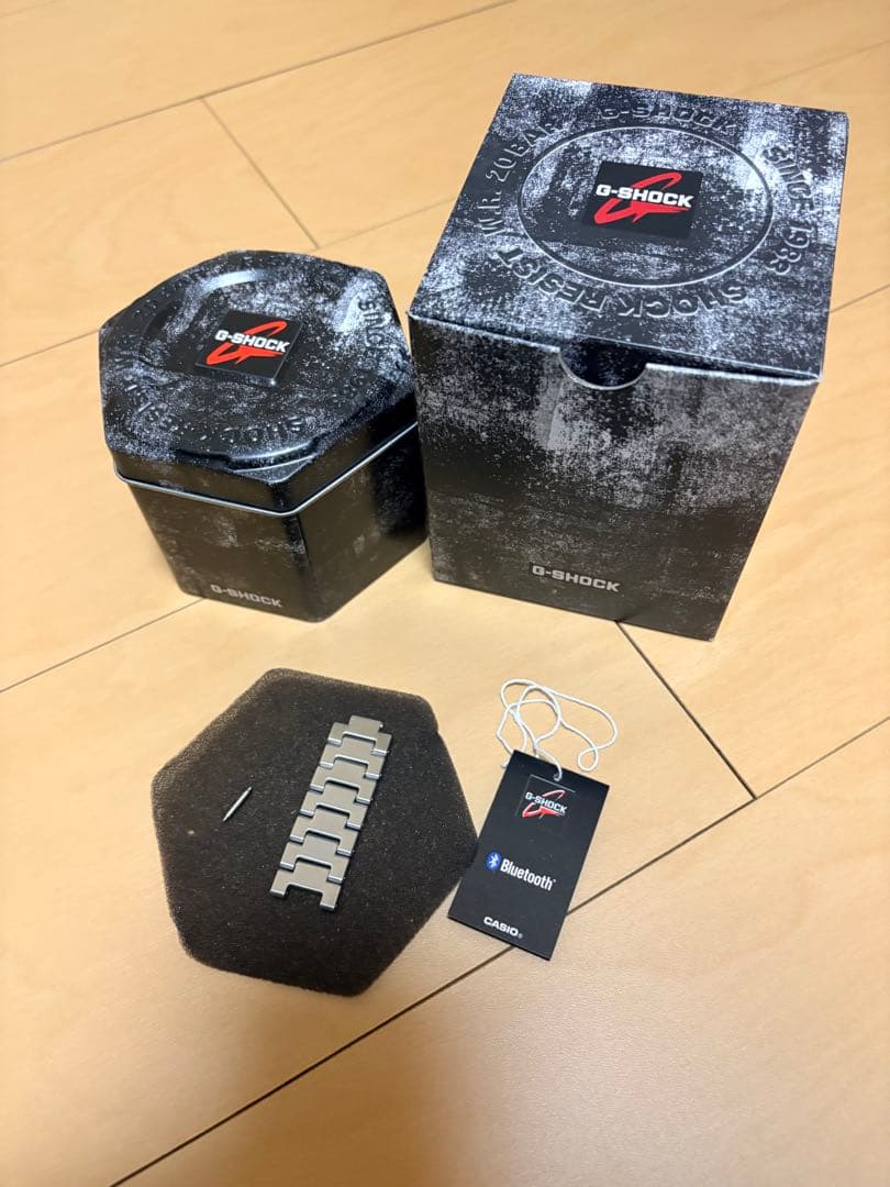 ザドルノフ　G-SHOCK GMW-B5000D シルバー