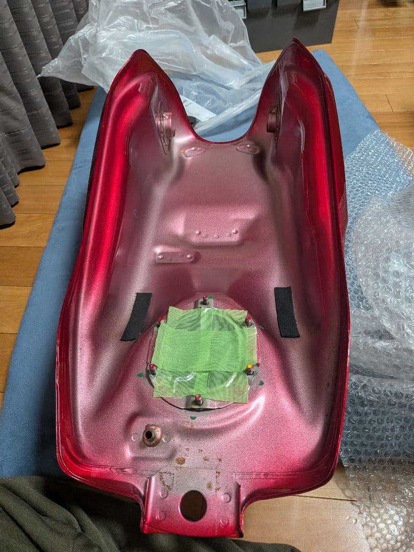 CB1100 ガソリンタンク　14L　キャンディーグローリーレッド