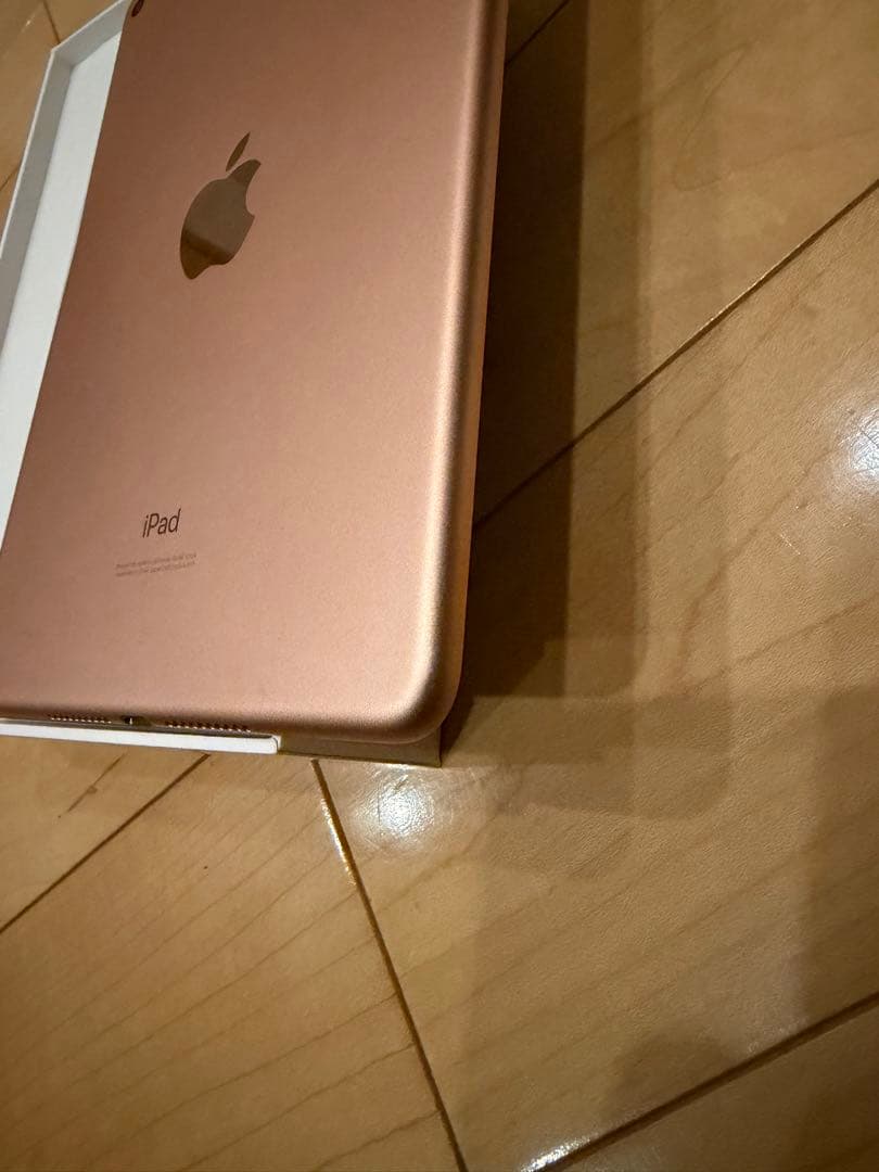 ひ*か様 iPad mini 5 Wi-F＋Cellular 64GB ゴールド