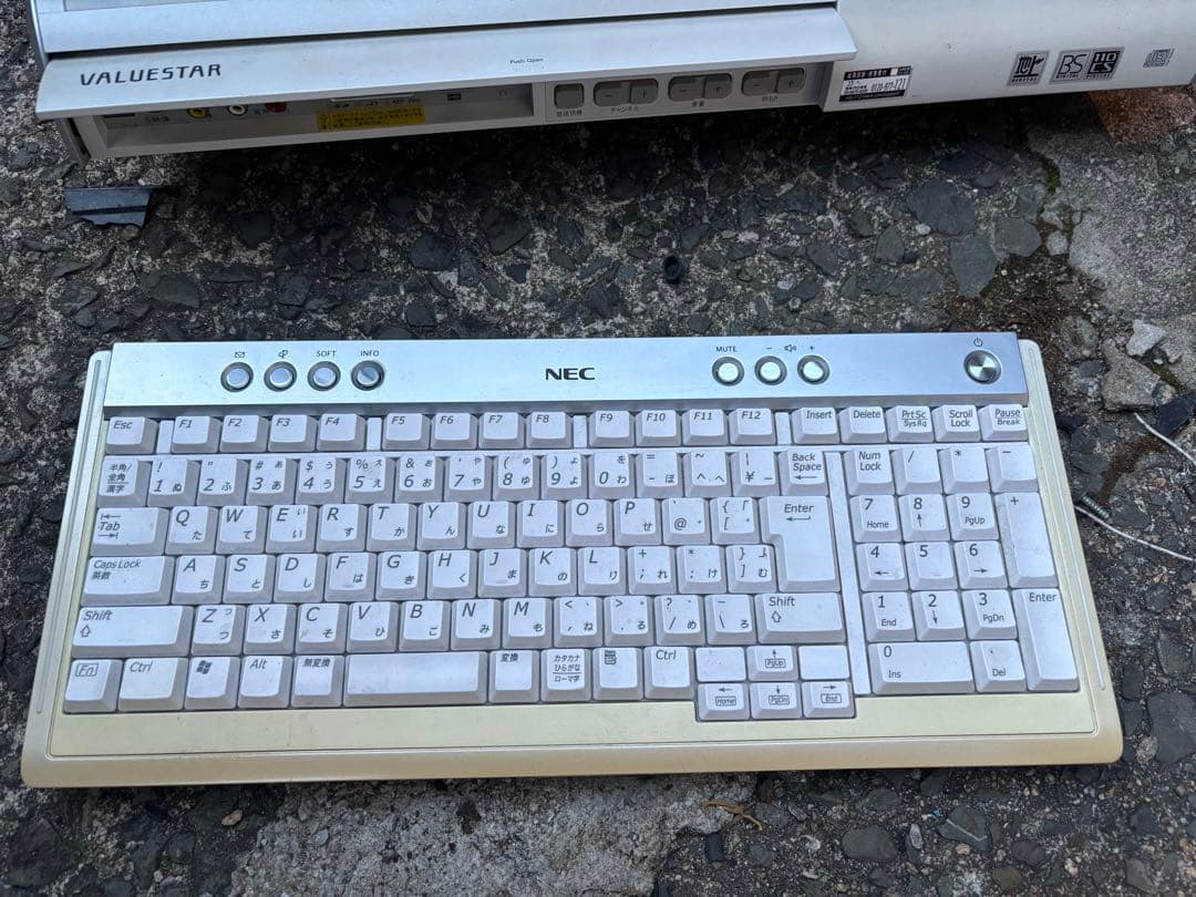 pc-gv30seea5 nec pc デスクトップ　パソコン