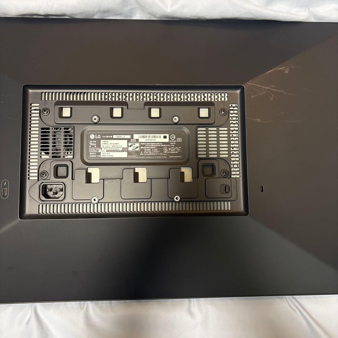 27インチUltraFine 5Kモニター (27MD5KL-B)