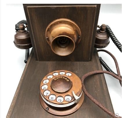 初期に収集された古い電話は、中国民国に残されています。