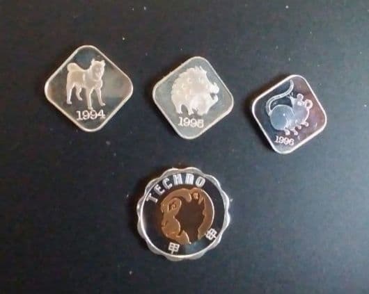 造幣局製 貨幣セット出し 銀製銘板 4枚