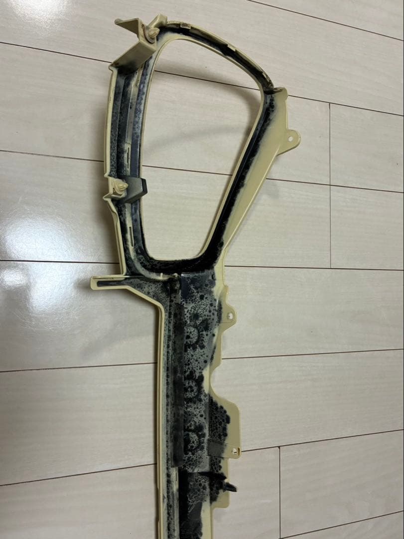 スズキ純正　アルト　アルトワークス　ラジエータグリル　メガネガーニッシュ