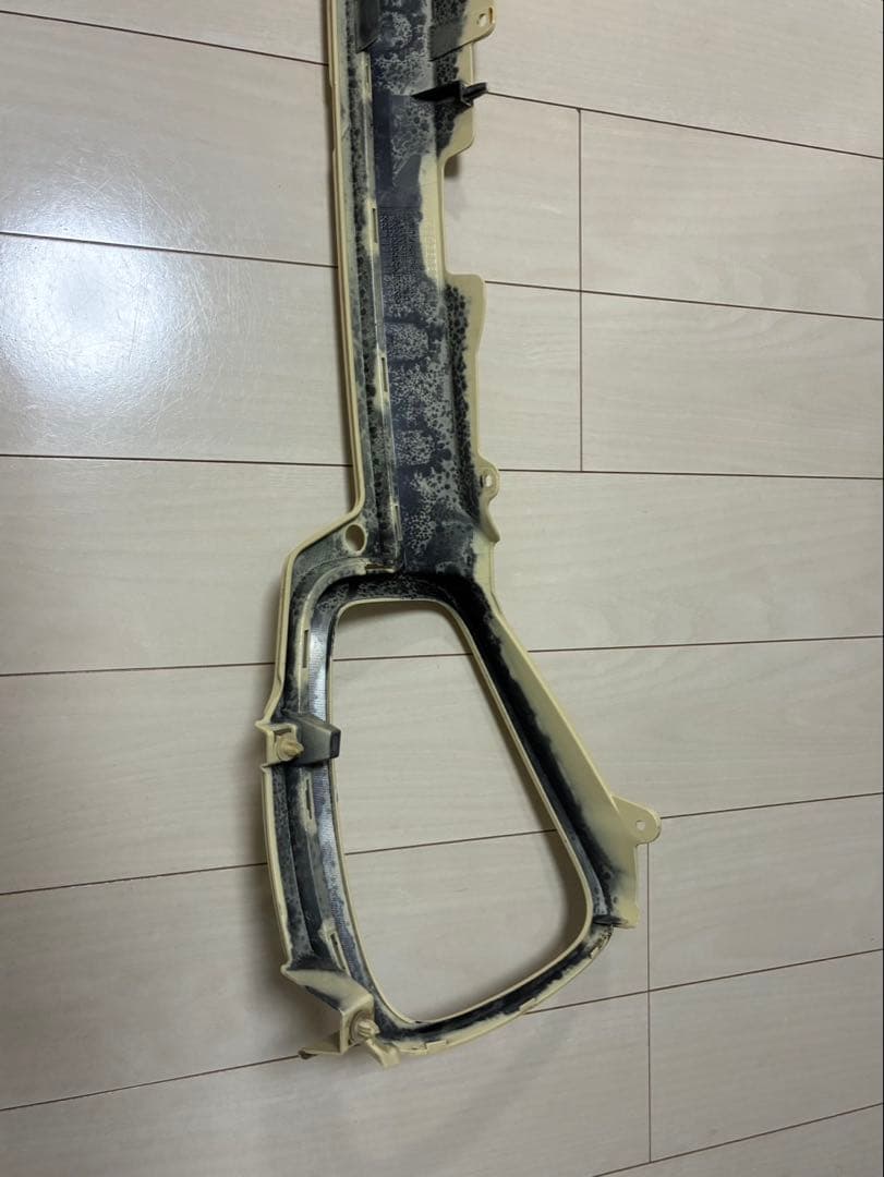 スズキ純正　アルト　アルトワークス　ラジエータグリル　メガネガーニッシュ