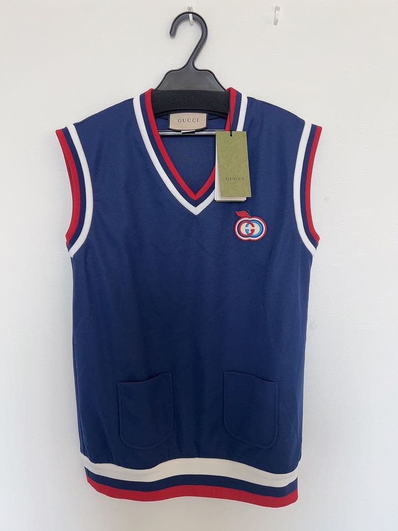 ⭐️GUCCI ベスト⭐️