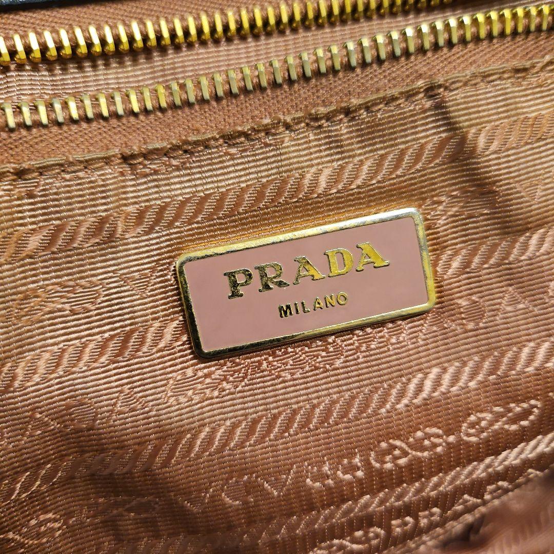 【週末限定値下げ】PRADA ブラック リボン付き バッグ