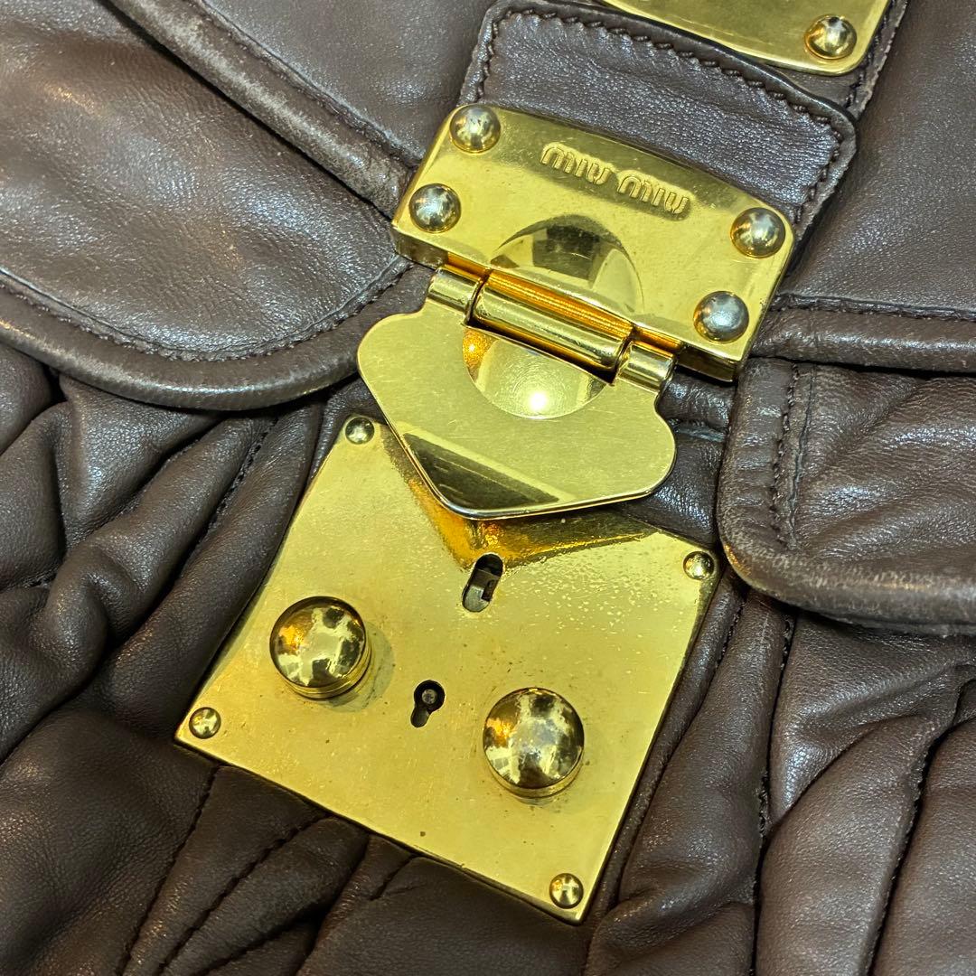 ミュウミュウ　MIUMIU マトラッセ　バッグ　ショルダー