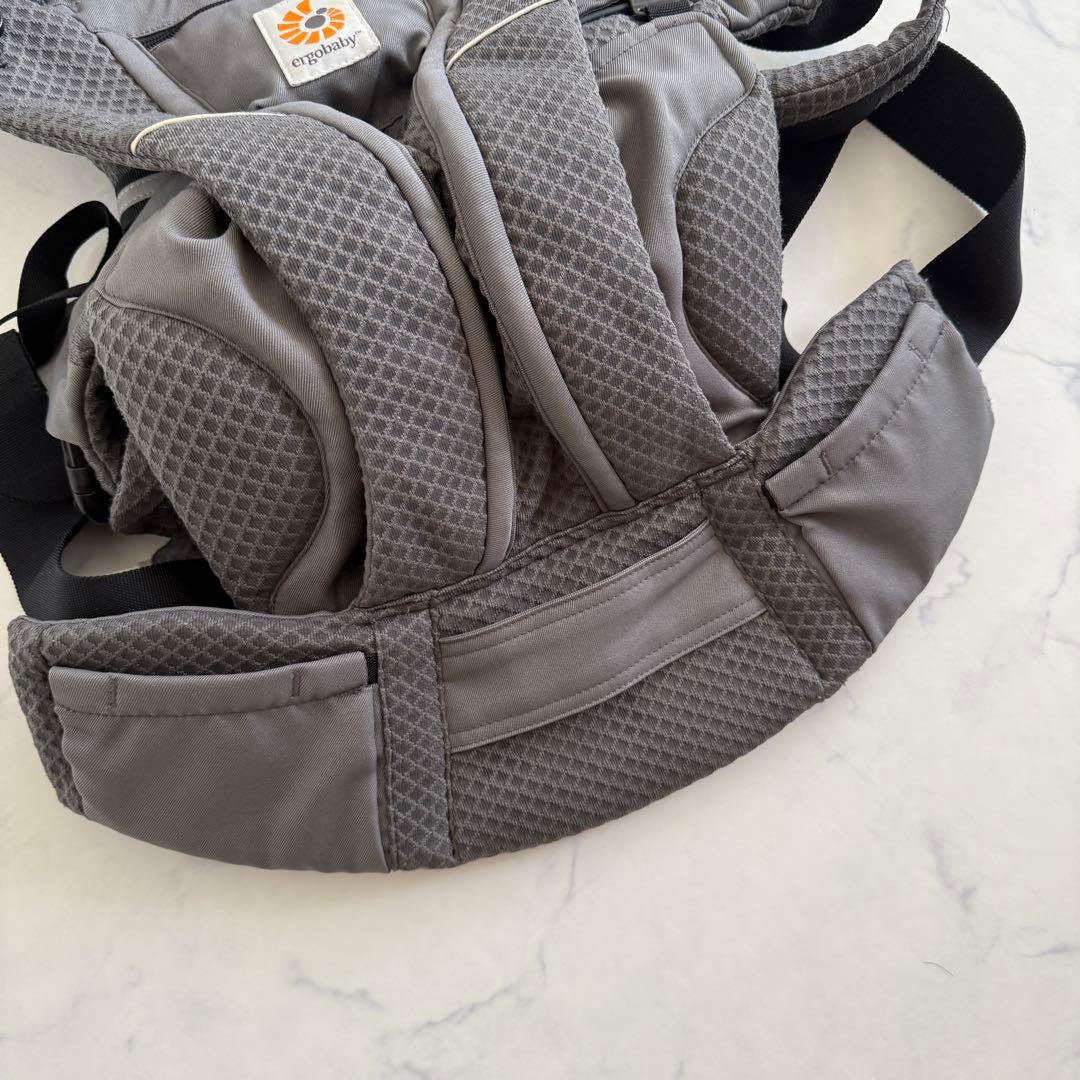 美品　エルゴベビー オムニブリーズ　抱っこ紐 グレー　メッシュ