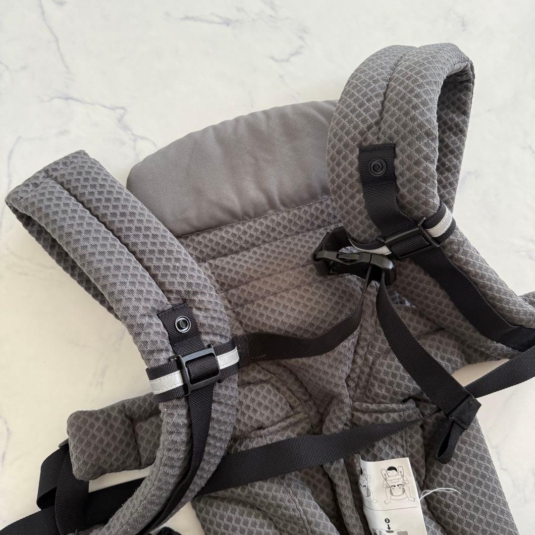 美品　エルゴベビー オムニブリーズ　抱っこ紐 グレー　メッシュ