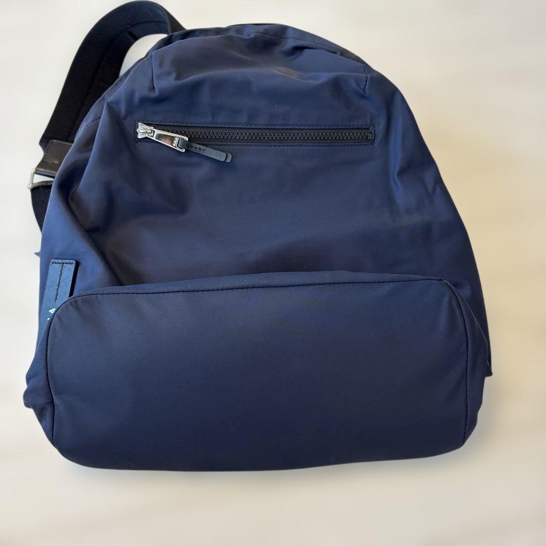 【405】FURLA ネイビー バックパック