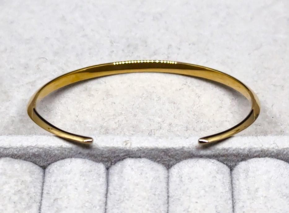 ete エテ ゴールドカラー SV925　SILVERバングル　40460