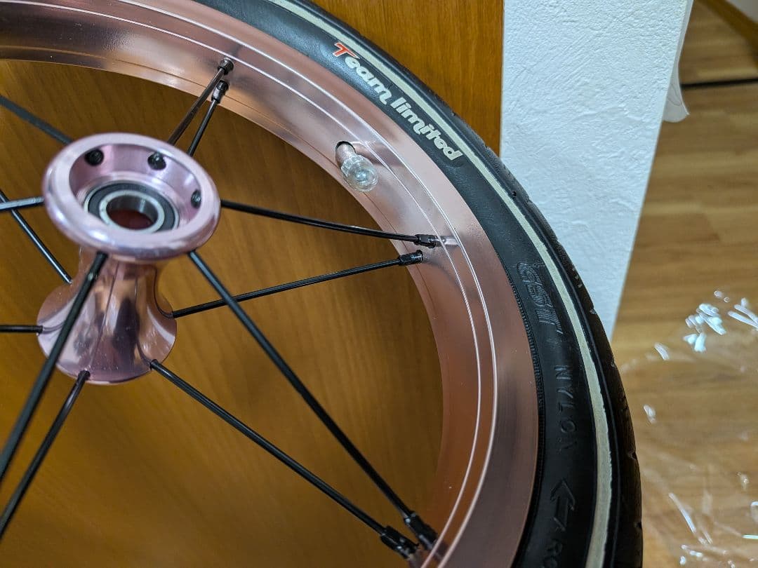 CSTタイヤ＋アルミホイール 完組 ピンク ランバイク ストライダー