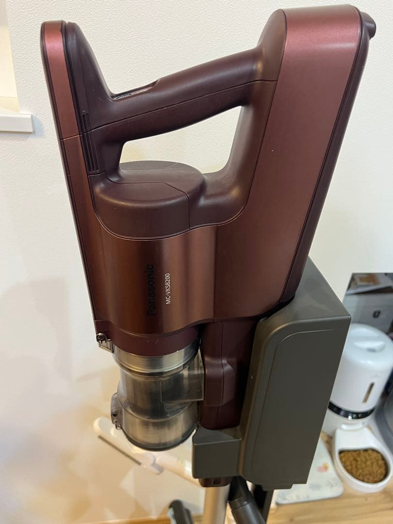 ジャンク　パナソニック コードレス掃除機 MC-VKS8200