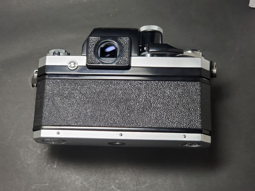 極上品　Nikon F一眼レフカメラ白ボディー貴重最終モデル