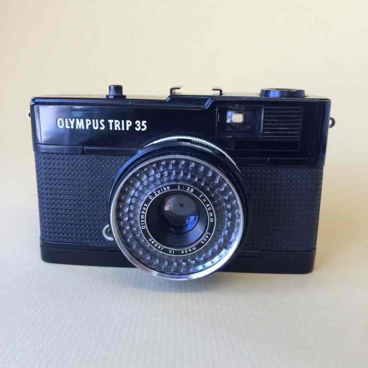 オリンパストリップ35(ブラック