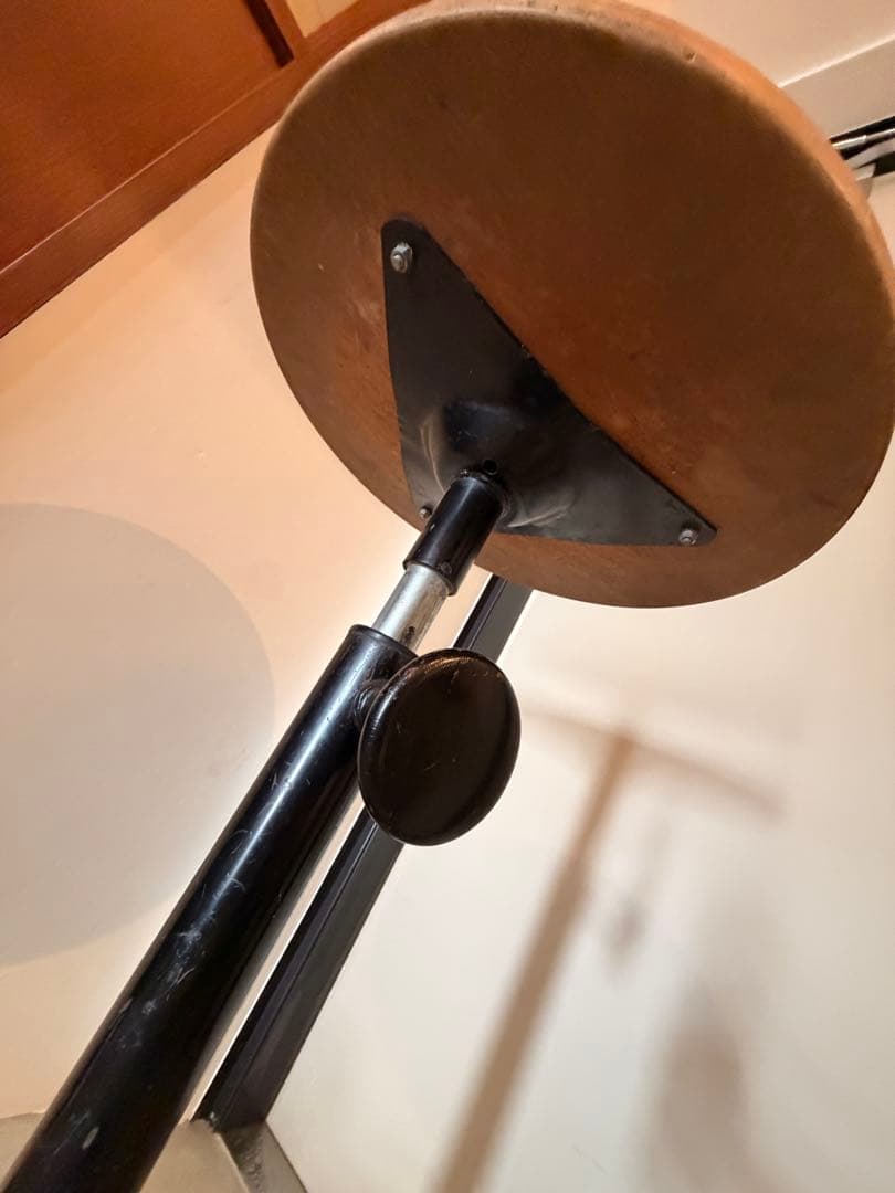 スツール Friso Kramer\" for Ahrend stool 1960