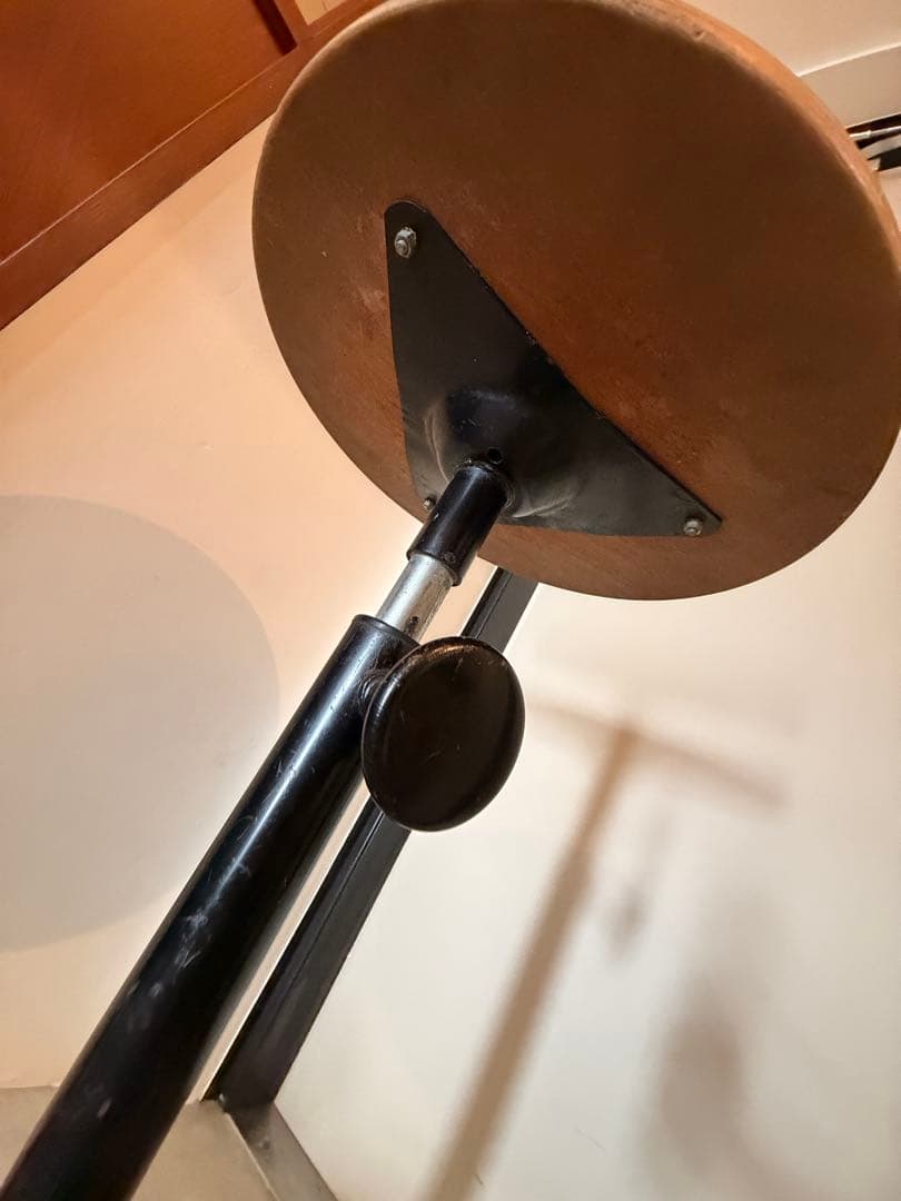 スツール Friso Kramer\" for Ahrend stool 1960