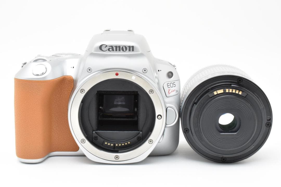 希少シルバー! おしゃれ⭐Canon Kiss X9 ⭐元箱付き