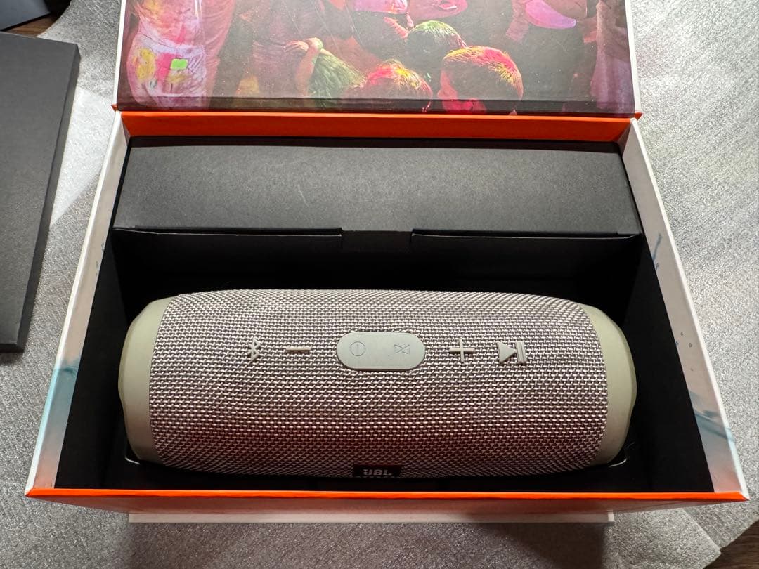 JBL Charge3 箱付き