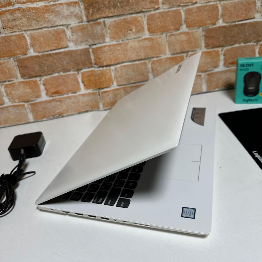 美品　LENOVOノートPC SSDサクサク起動Windows 11オフィス付き