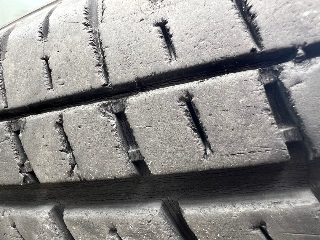 FABULOUS ファブレス 16インチ TOYO H20 215/65R16C