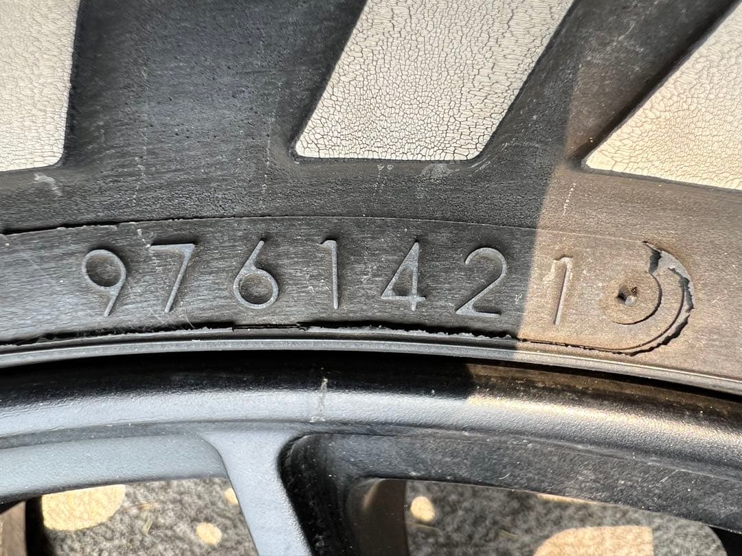 FABULOUS ファブレス 16インチ TOYO H20 215/65R16C