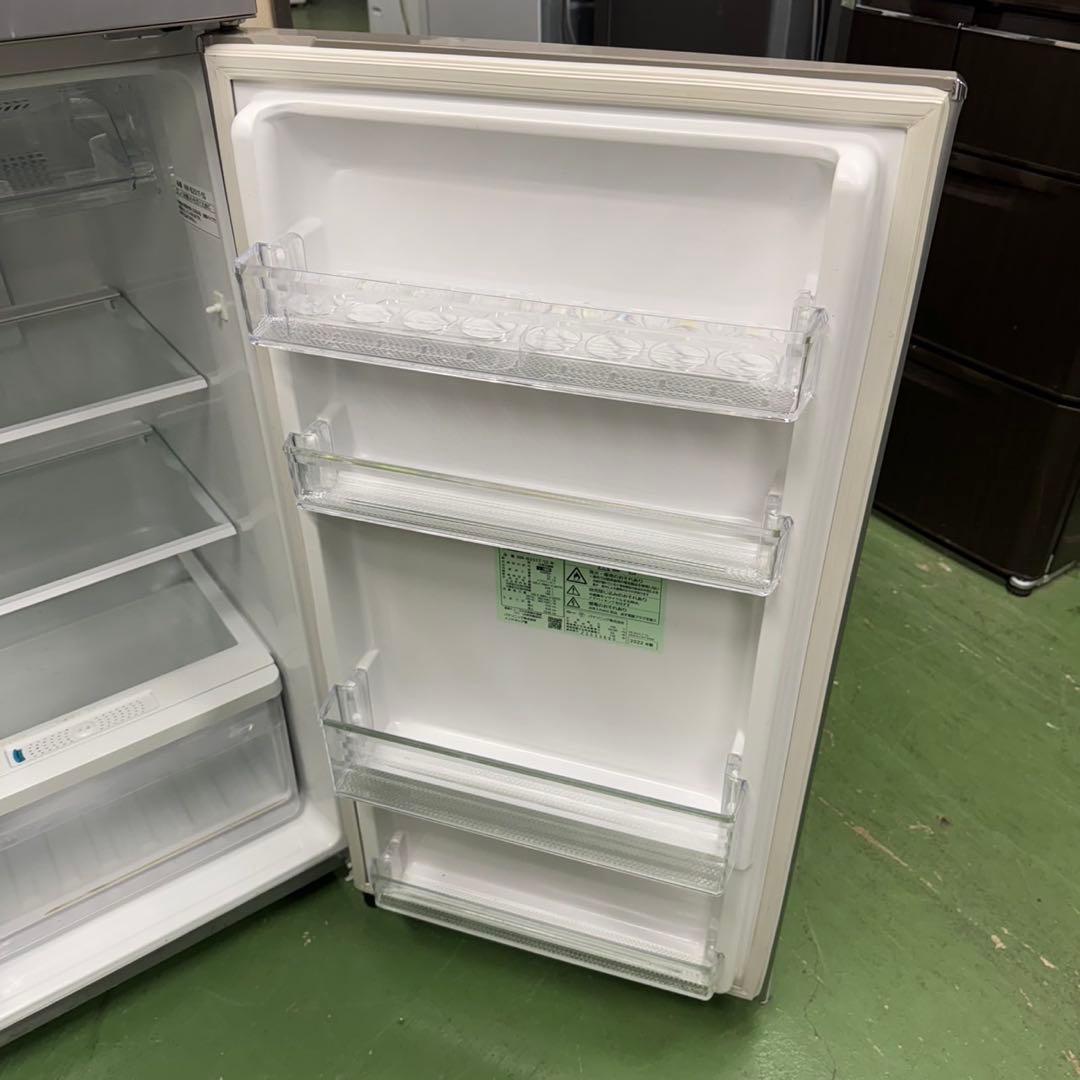 73★2022年製★パナソニック　冷蔵庫　大型　248L 一人暮らし　シルバー