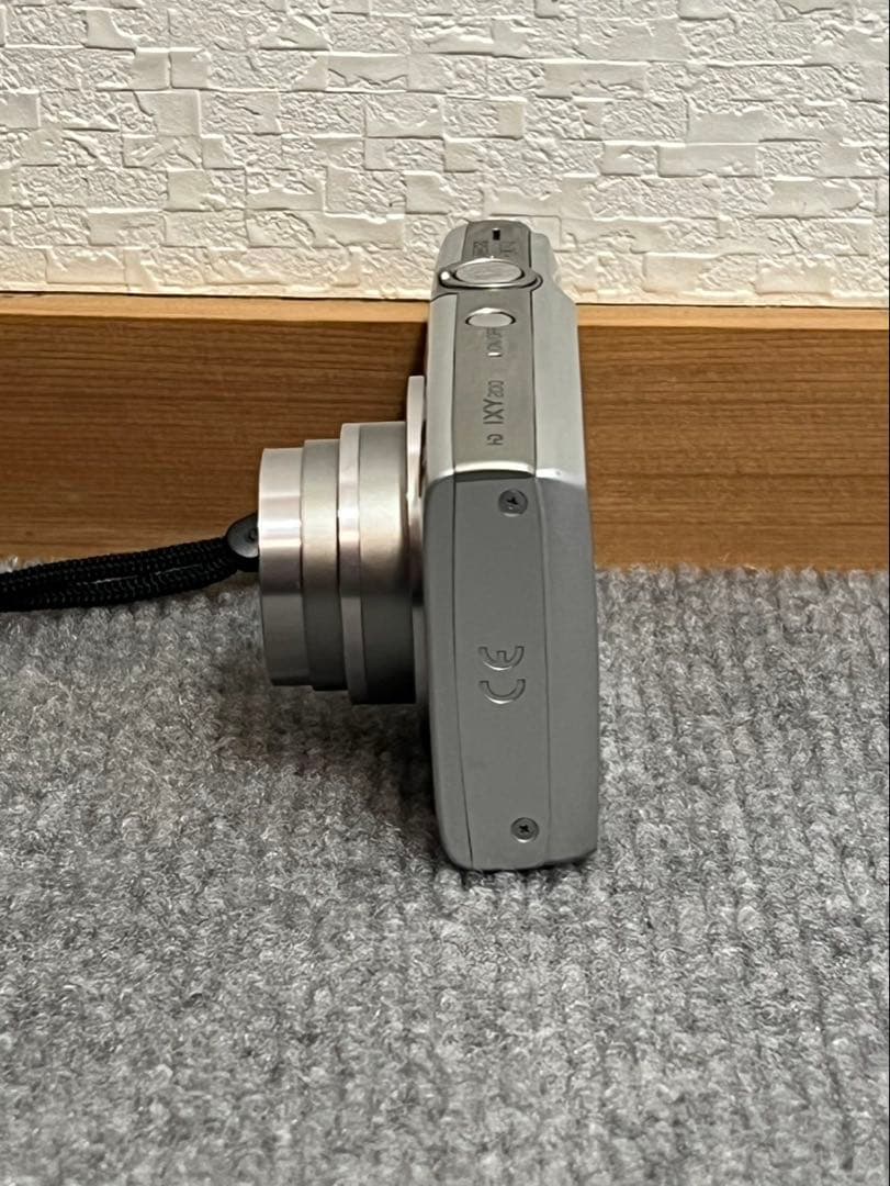 Canon キャノン　コンパクトデジタルカメラ シルバー　デジカメ　動作確認済み