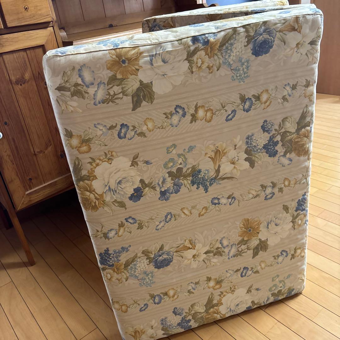 西川　ムアツ布団　三つ折り マットレス　シングル　健康敷きふとん