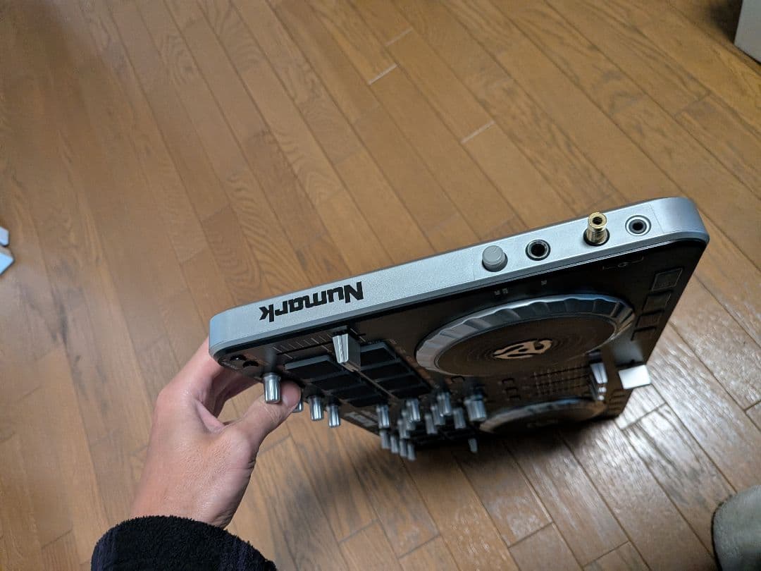 Numark Mixtrack Pro II　（キャリングバッグ付き）