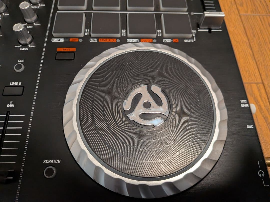 Numark Mixtrack Pro II　（キャリングバッグ付き）