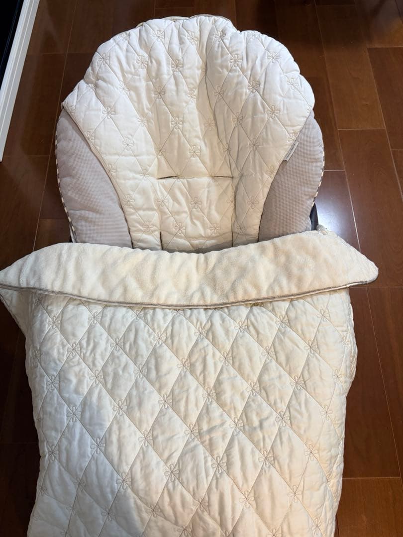 コンビ　電動ハイローチェア　　フェアレット ラグジュア