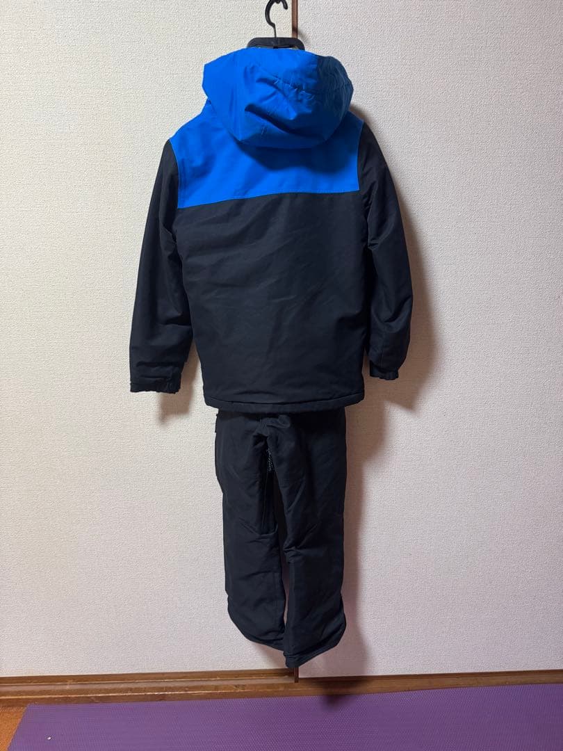 ボルコム　キッズ　スノーボードウェア　Sサイズ　上下セット　ビブパンツ
