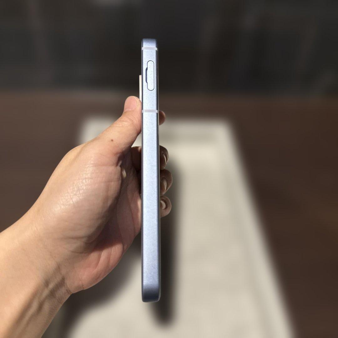 【美品】AQUOS sense9 128GB ブルー