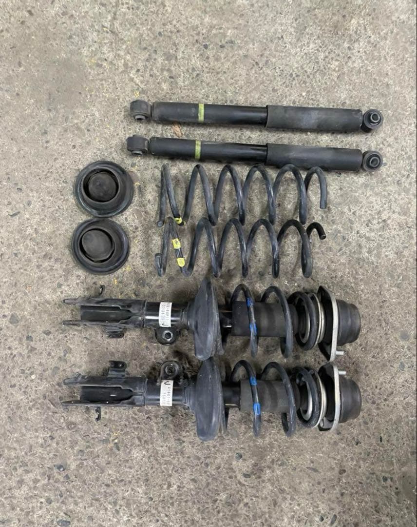 エブリィワゴン DA17W スズキ 純正サス サスペンション