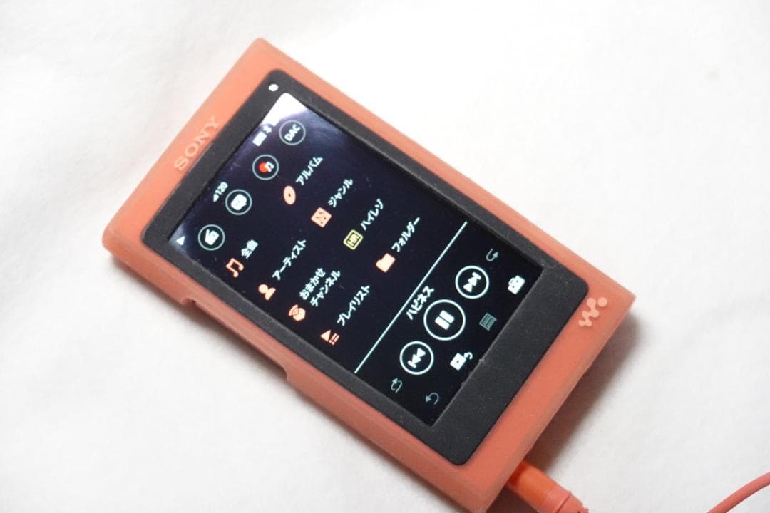 美品 ウォークマンNW-A46 トワイライトレッド　ハイレゾ/ノイキャンイヤホン