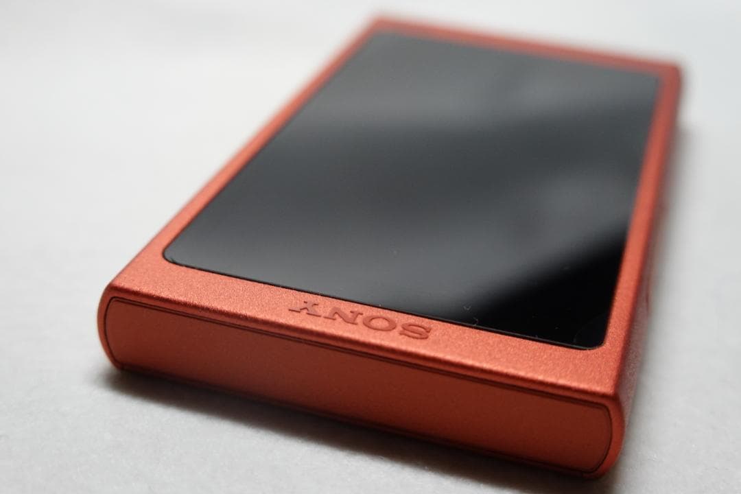 美品 ウォークマンNW-A46 トワイライトレッド　ハイレゾ/ノイキャンイヤホン