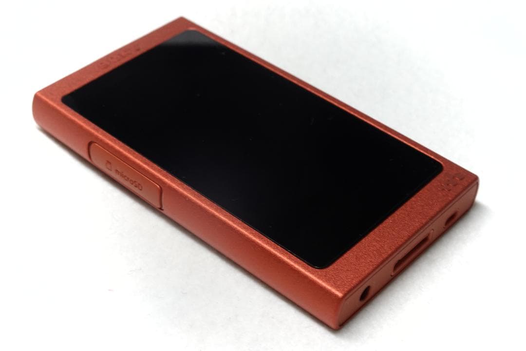 美品 ウォークマンNW-A46 トワイライトレッド　ハイレゾ/ノイキャンイヤホン