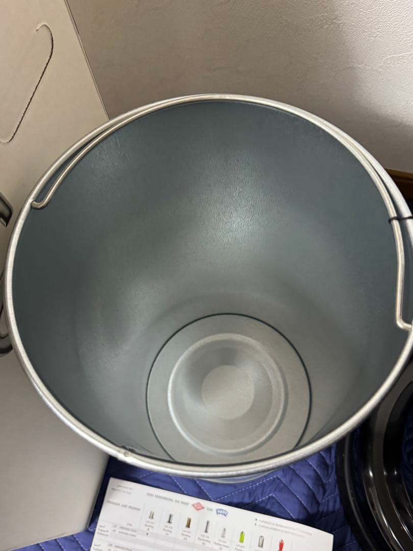 《定価6.5万未使用》ウェスコごみ箱20L ブラック ペダルピン&メタルライナー