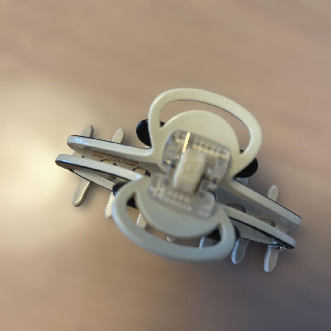 ALEXANDRE DE PARIS ヘアクリップ 中型 ブラック/ホワイト