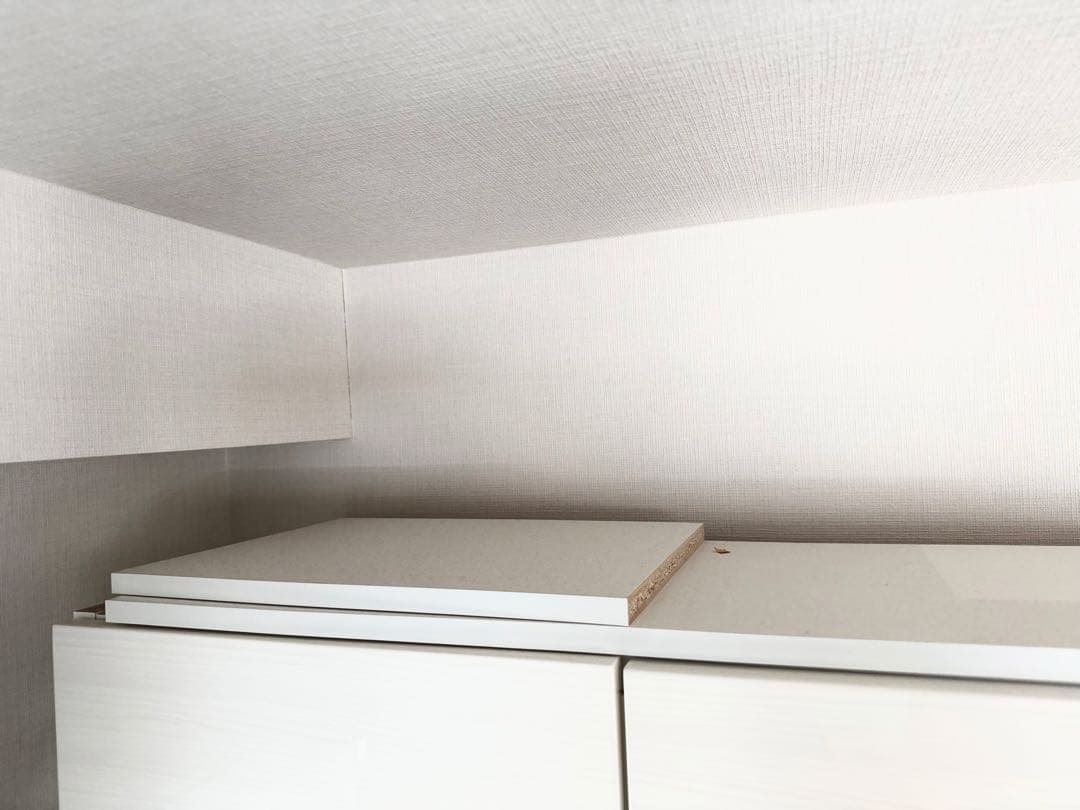 エ*ン様 ニトリ　ホワイト 食器棚 4引き出し 2棚