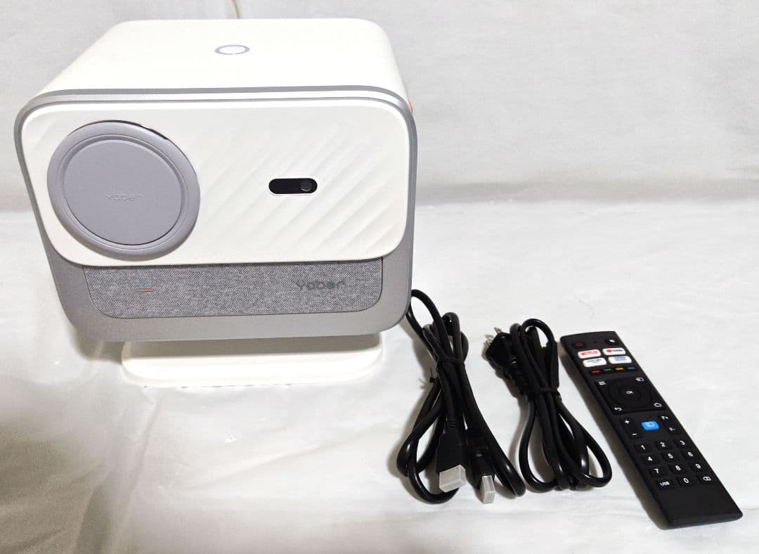 Yaberプロジェクター V12美品 Netflix公式完全密閉防塵設計