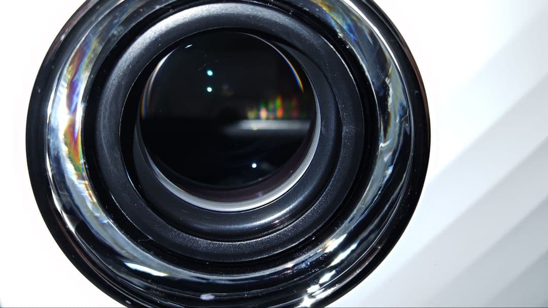 Yaberプロジェクター V12美品 Netflix公式完全密閉防塵設計