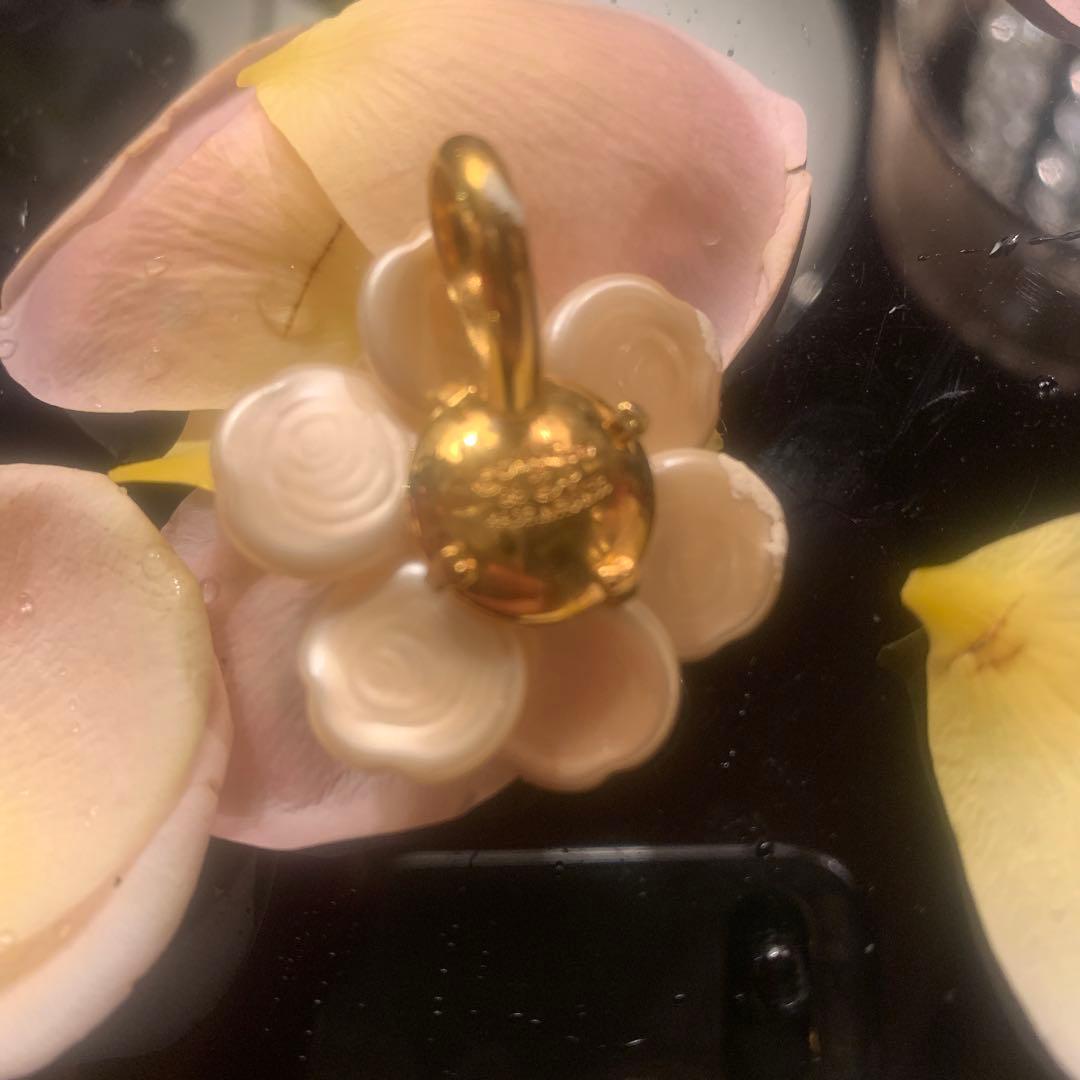 CHANEL カメリア ペンダントトップ　パール