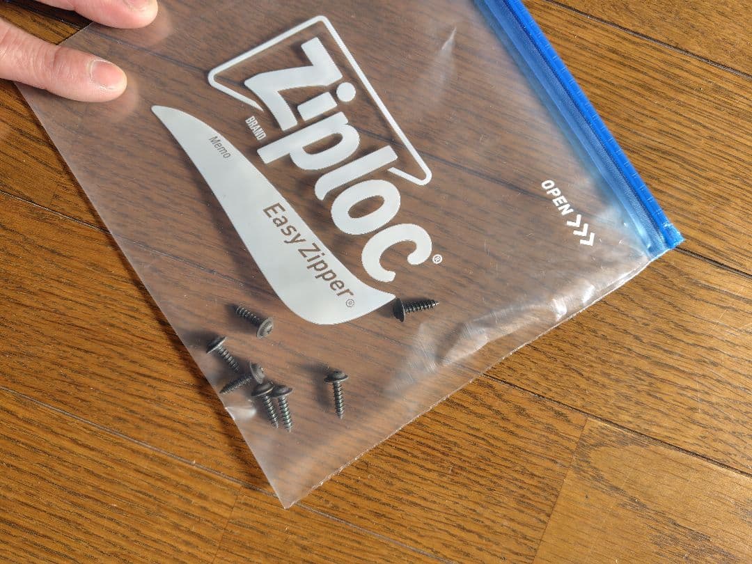 怪盗グルー　ハイエース　バッドフェイス　貼り付けタイプ