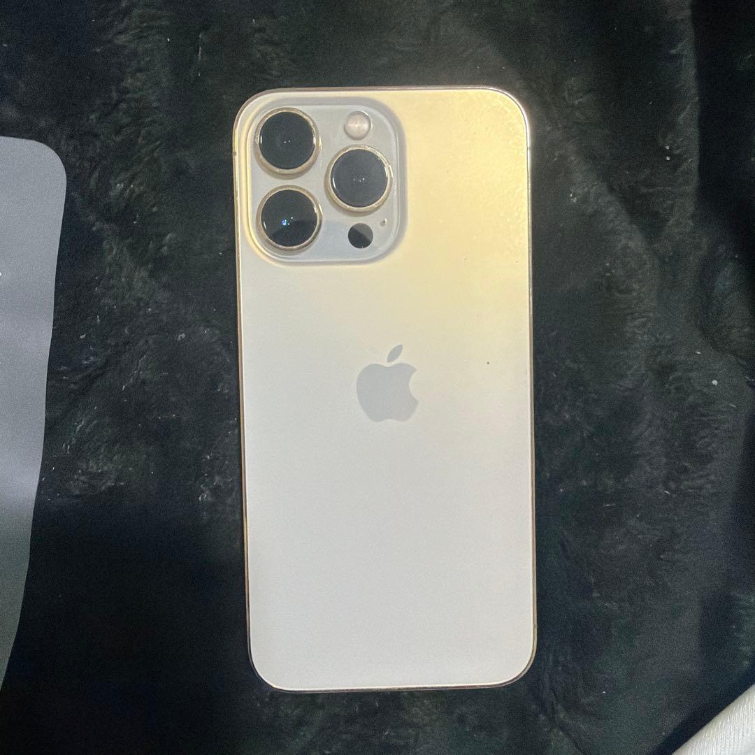 m*k様 Apple iPhone 13 Pro ゴールド 本体