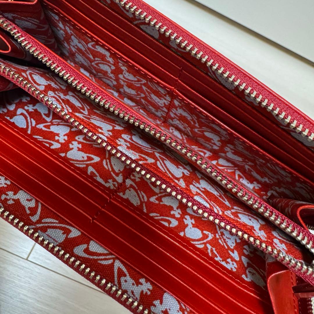 値下げ♡新品未使用 Vivienne Westwood♡ 赤 長財布 オーブ付