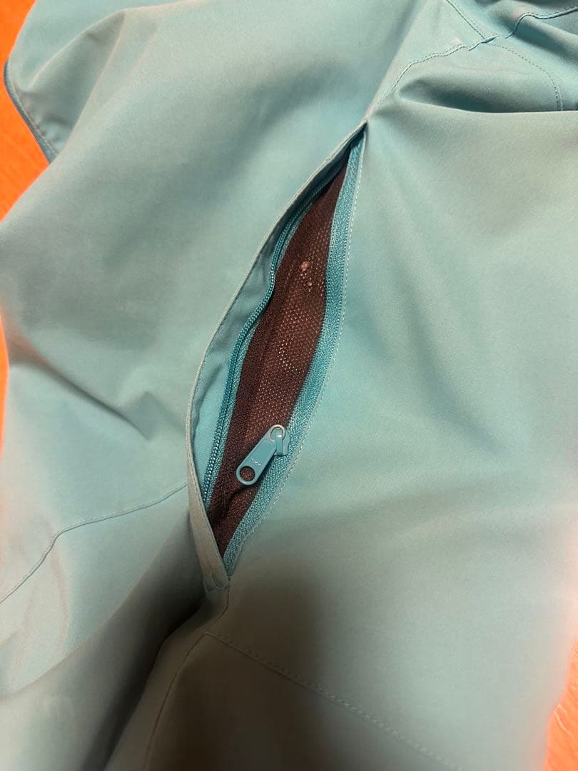 GOLDWINスキーウェア