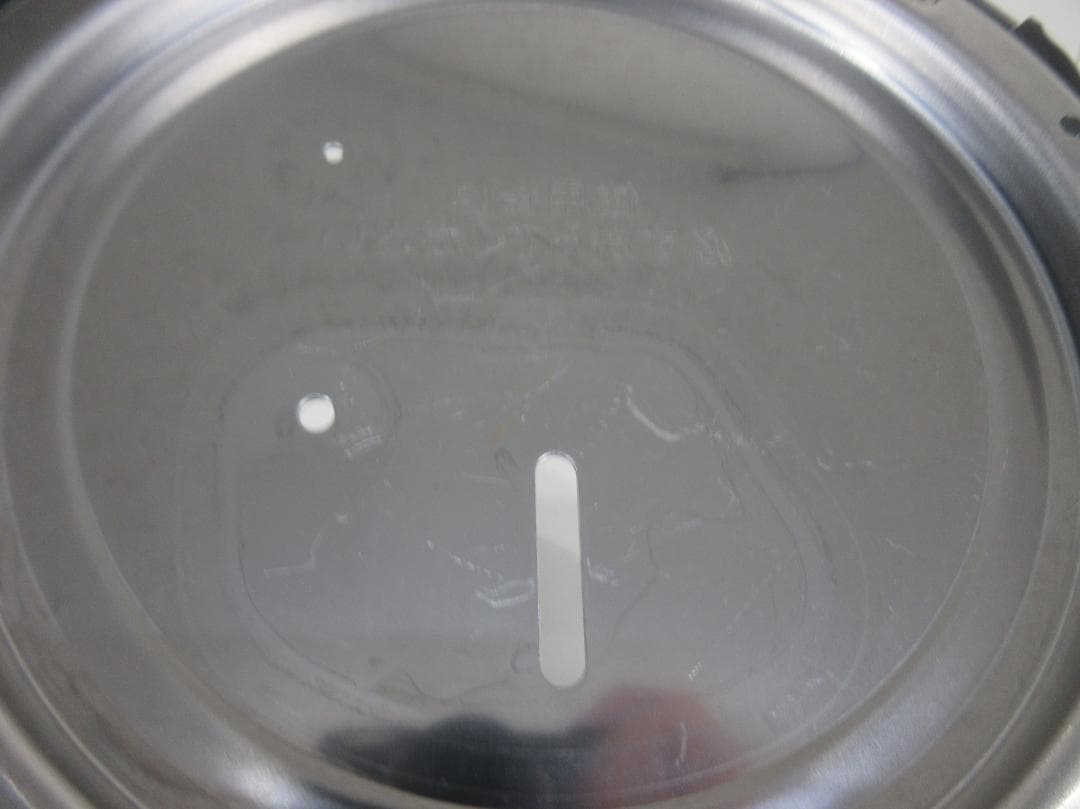 M1221Z 東芝 真空圧力IH炊飯器 5.5合炊 RC-10ZWT 2022年